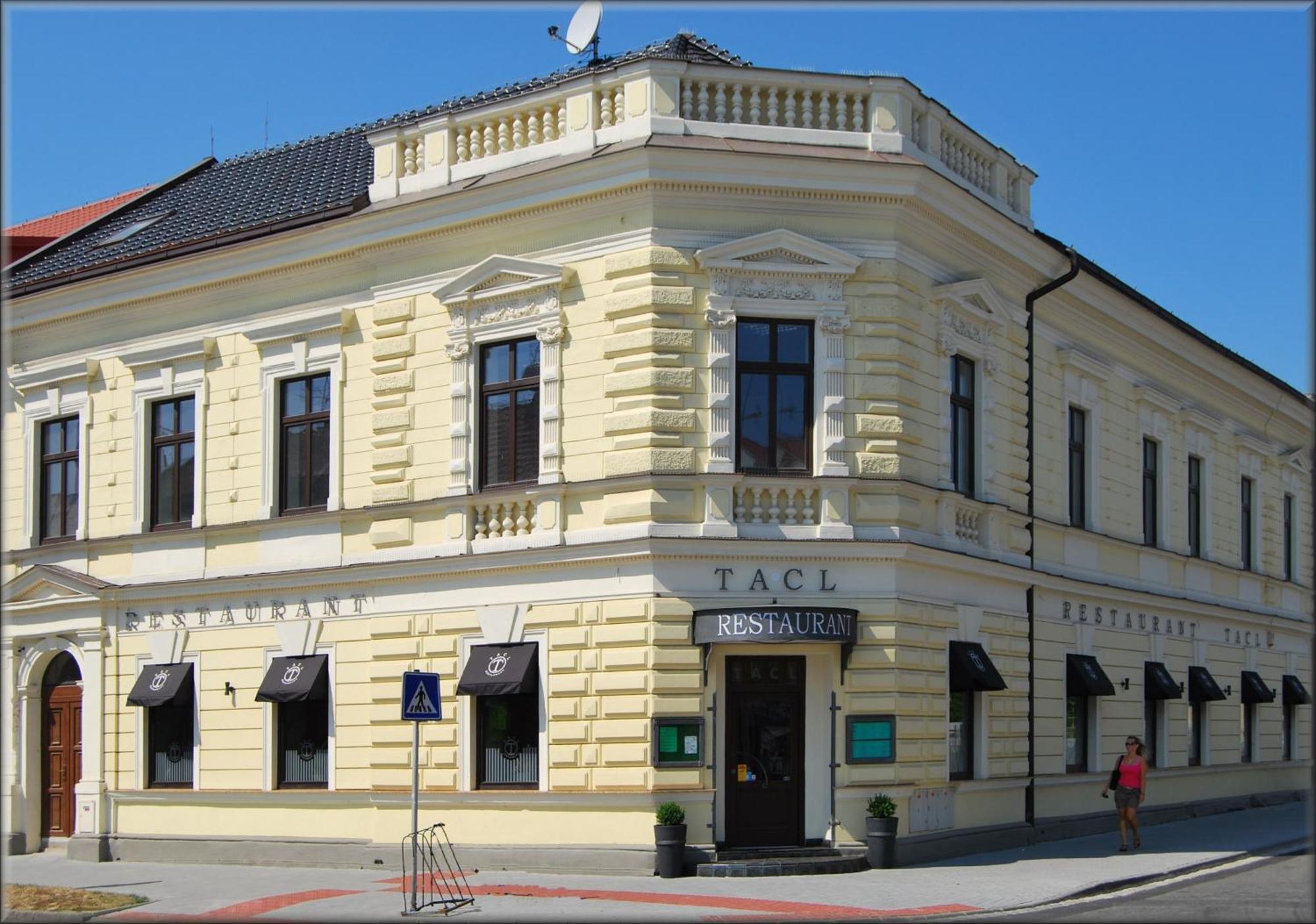 Hotel Tacl Holešov Exterior foto